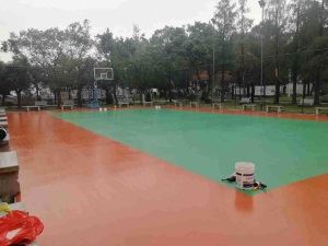 标准塑胶篮球场 硅pu球场材料厂家直销 包工包料全国施工