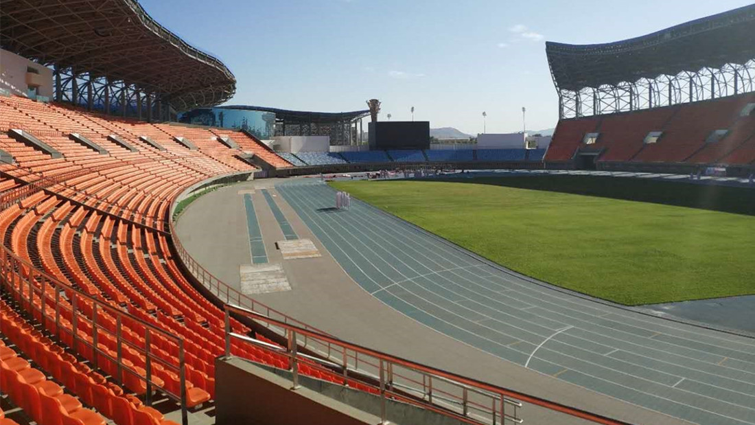 赤峰市体育中心体育场