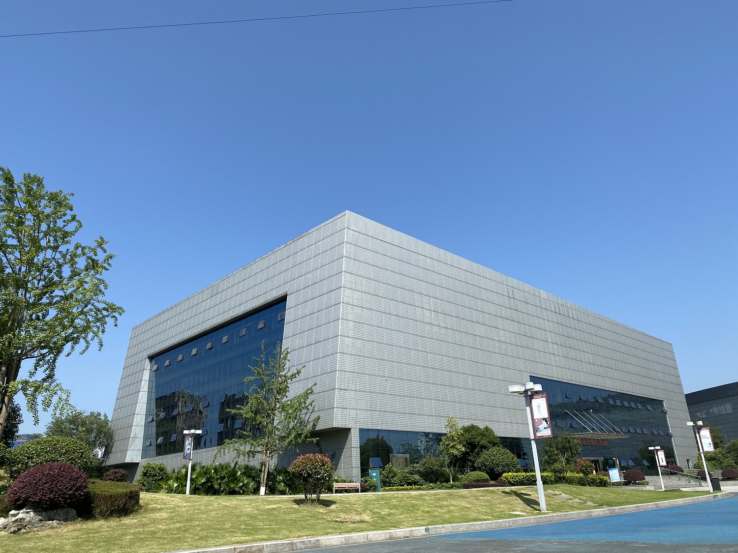 泸州市奥体公园乒羽健身中心